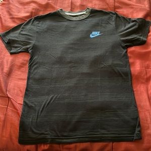 Nike tee